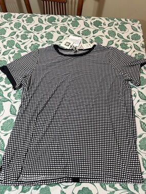 Anne Klein Black and White Dot Short Sleeve Tee